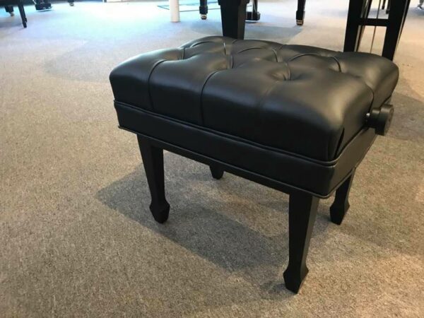 Steinway B – 7′ Grand – Preowned and Like New – Ebony Satin SOLD