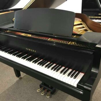 Yamaha 5’3″ Grand Piano – Like NEW SOLD