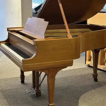 Pre-owned Steinway Model M – New Repititions SOLD Pre-owned Steinway Model M – New Repititions SOLD