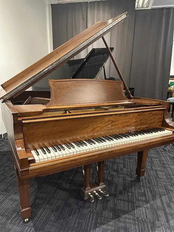 Steinway Model O in Mahogany – reconditioned & beautiful SOLD Steinway Model O in Mahogany – reconditioned & beautiful SOLD
